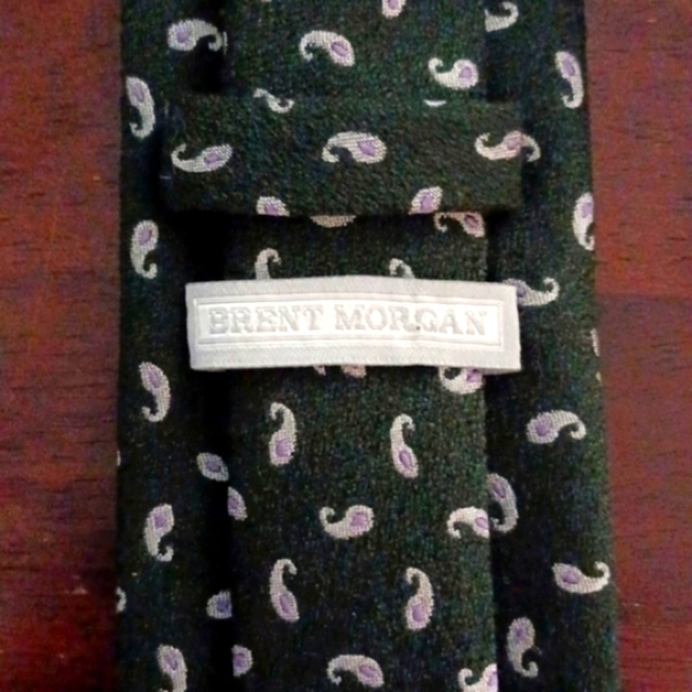 𝅺BRENT MORGAN Vintage Dark Green Wool Necktie with Silver Paisley Accents